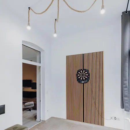 C&k - Charmanter Altbau In Naehe *