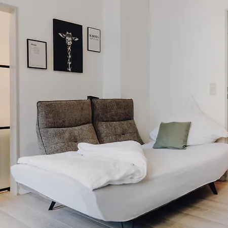C&k - Charmanter Altbau In Naehe Διαμέρισμα *