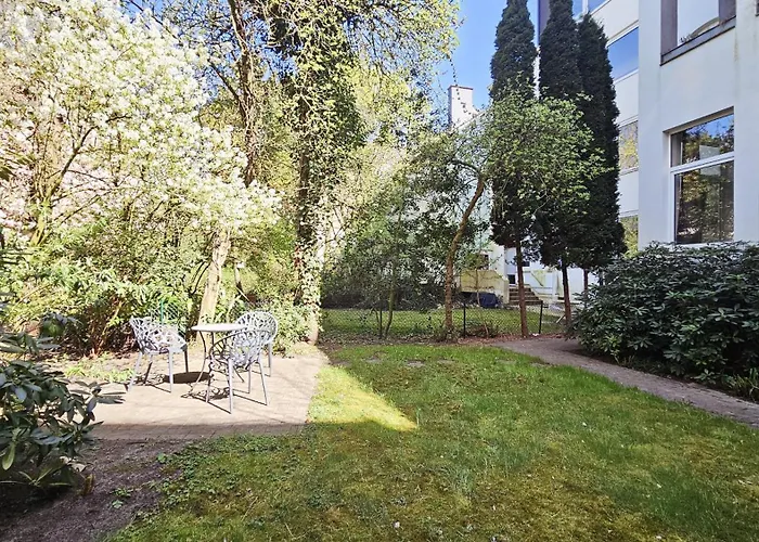 C&k - Charmanter Altbau In Naehe *